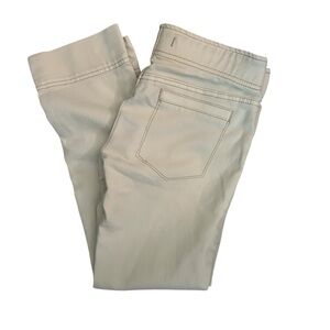 FREE PEOPLE ivory white jeans capris, size 25